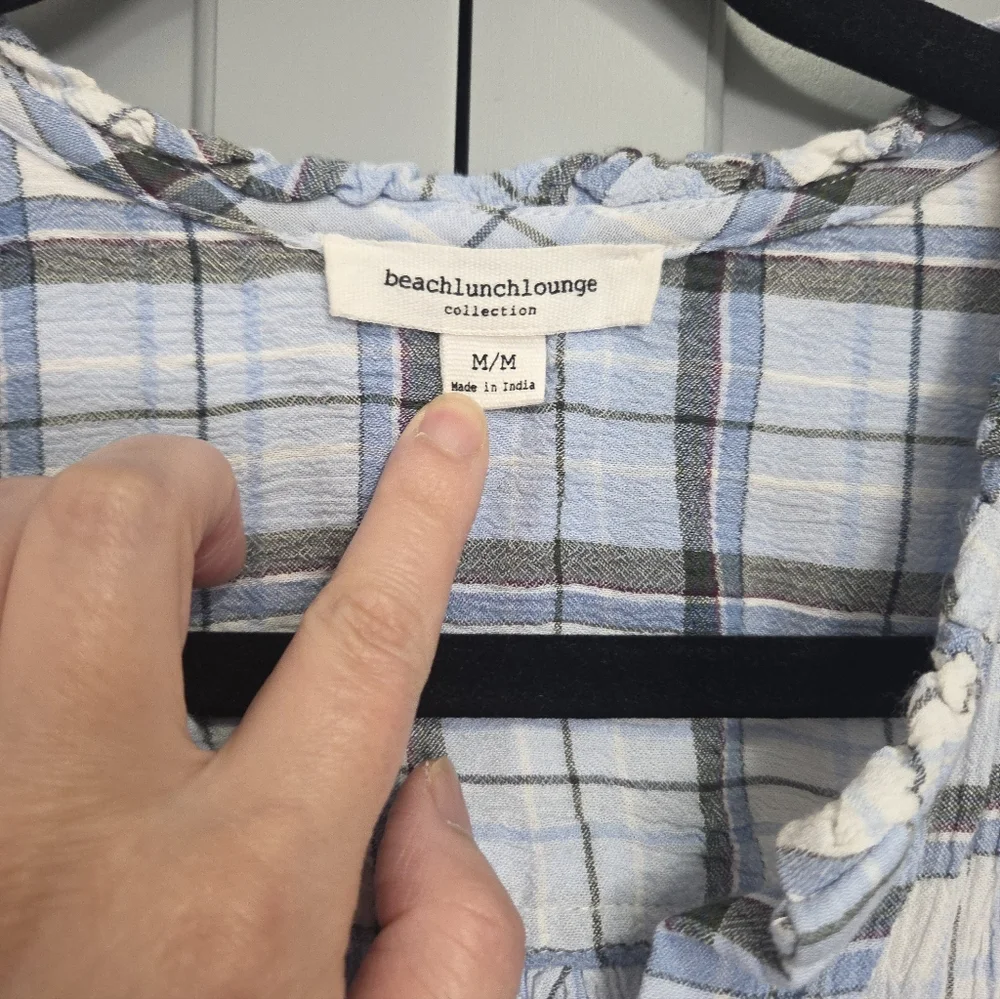 beachlunchlounge Blue & White Plaid Button-Down Shirt With Crinkled Texture M